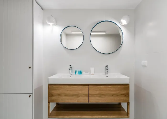 Апартаменти Sanhaus - Porto And Madera Boutique *